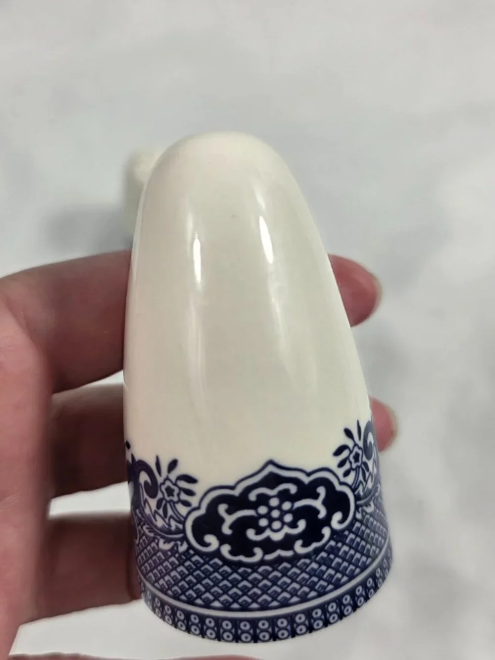 Churchill Willow Blue Salt & Pepper Shaker Set 1/5 Holes Georgian Shape England